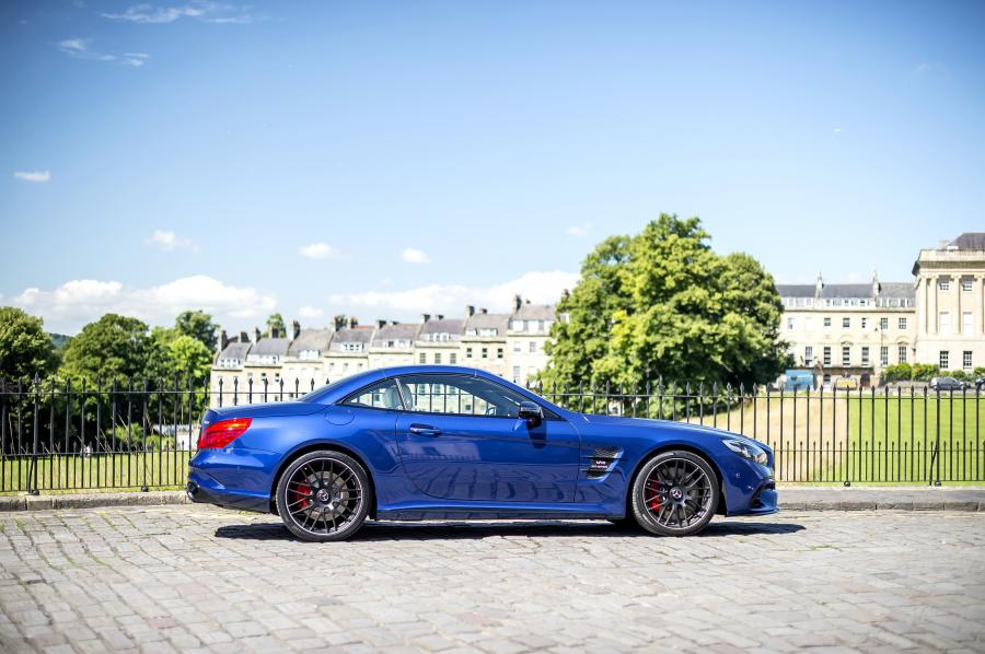  Mercedes-AMG SL63 2016 года  (UK) (фото 13 из 30)